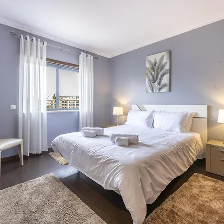 Ocean Horizon Luxury Apartment