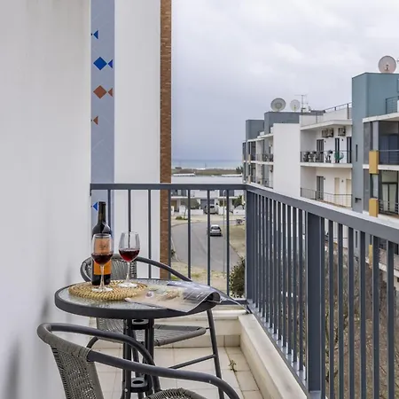 Ocean Horizon Luxury Apartment *