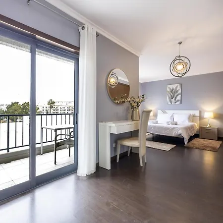 Ocean Horizon Luxury